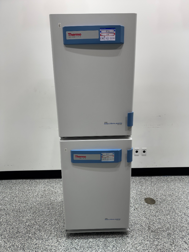 Image of Thermo Forma Series 3 Water Jacketed Double Stack CO2 Incubator